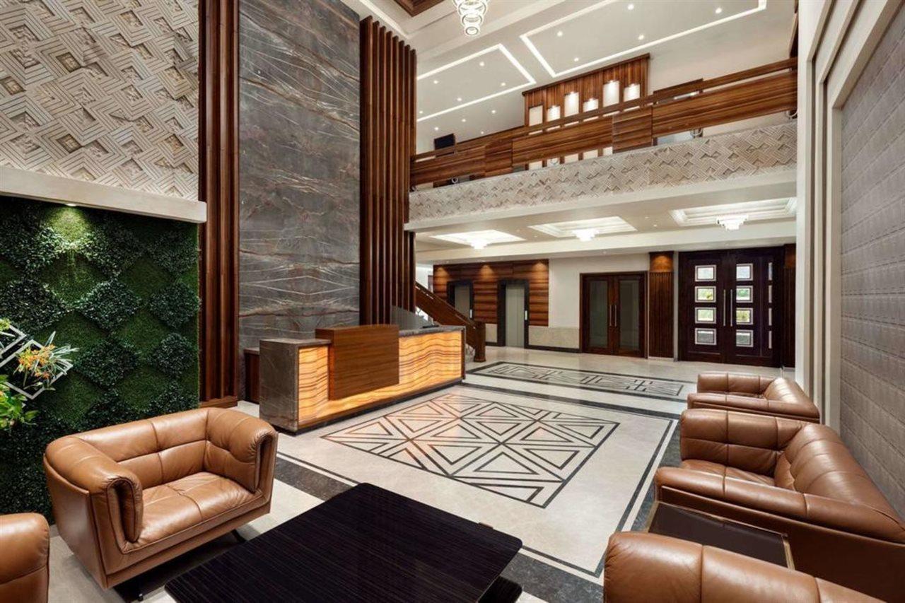 מלון Ramada By Wyndham Kapurthala Town מראה חיצוני תמונה
